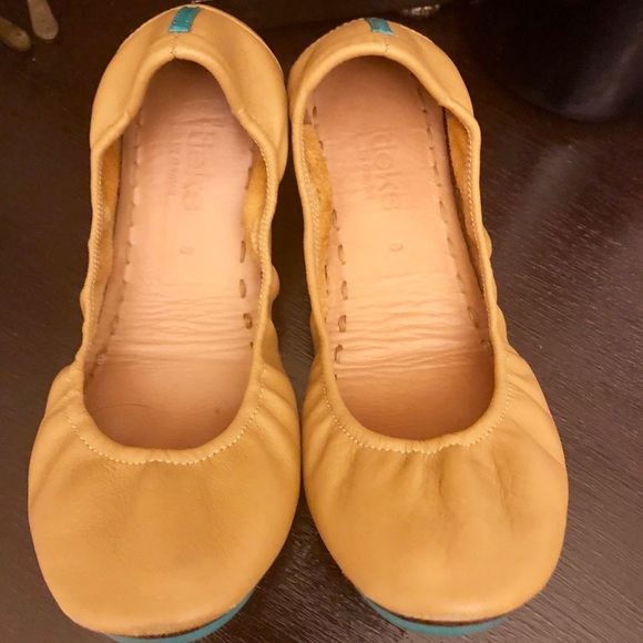 Tieks Shoes - Camel Tieks Size 8